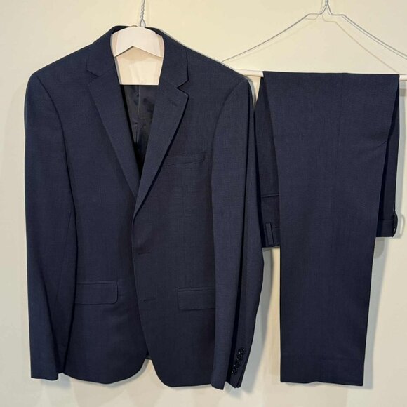 Calvin Klein Navy Blue Wool Two-Piece Suit - 36R & 30x30 - Picture 1 of 12